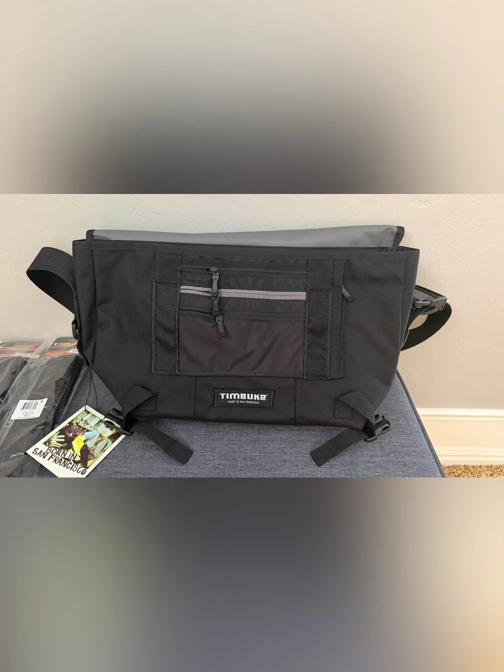 **NWT Timbuk2 Black Messenger Bag- Size M